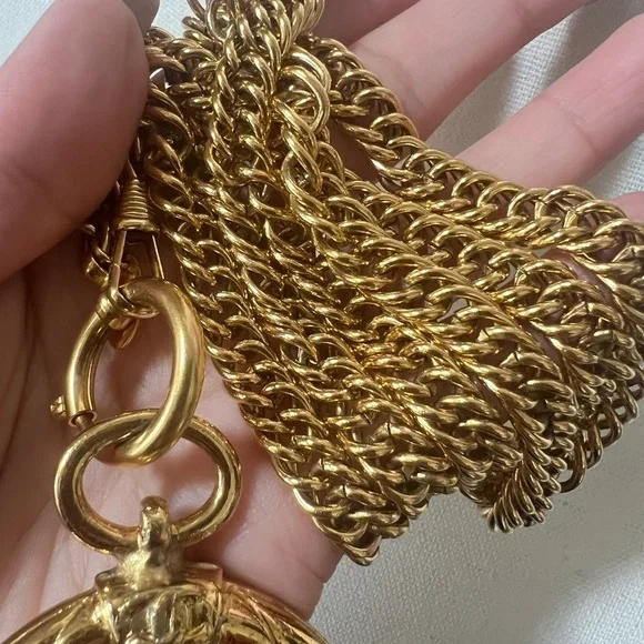 CHANEL Vintage Gold Magnifying CC Logo Pendant Necklace